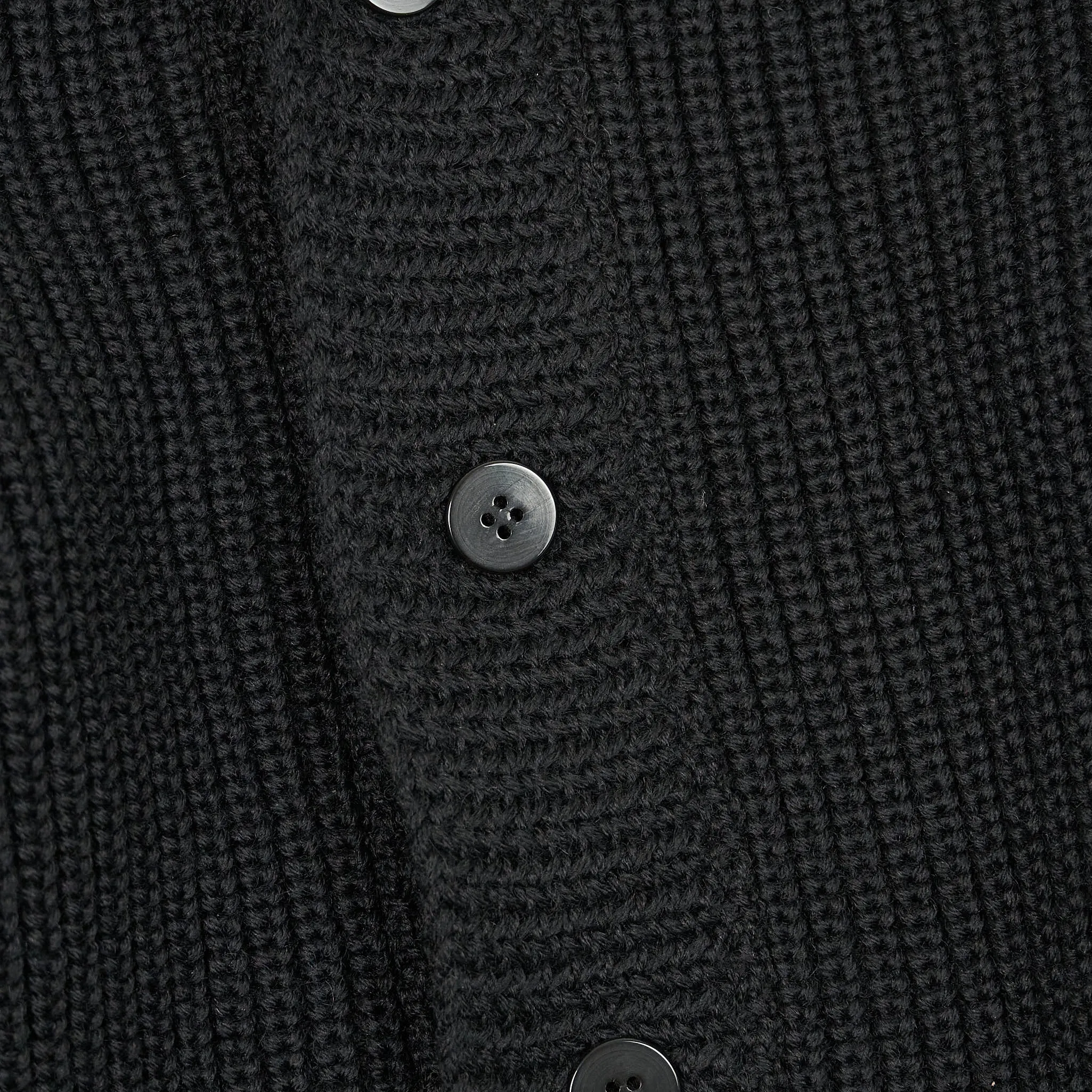 Black Sign Shallow Neck Cardiagan