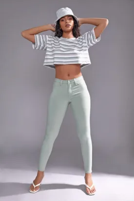 Hyper Stretch Mid- Rise Skinny Jeans - Jade