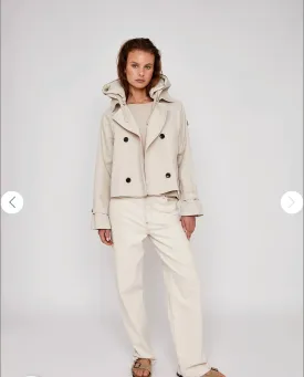 Short Trench with Removable Hood - Chalk