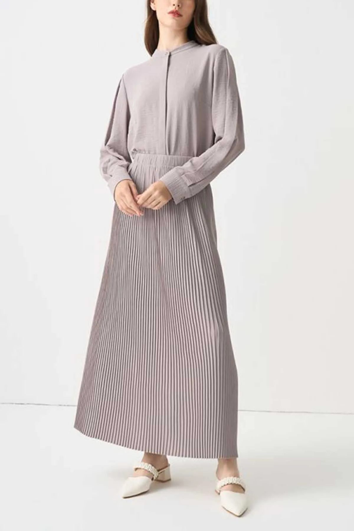 Single Tone Pleated Flared Skirt